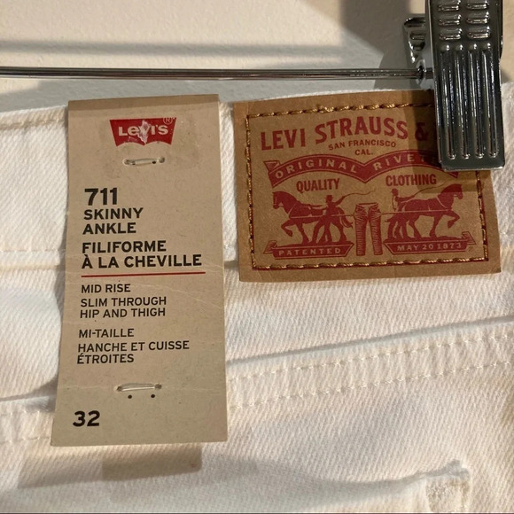 LEVI’S 711 Skinny Ankle Raw Hem w/ Embellishments at Ankle White Jeans - Picture 4 of 7